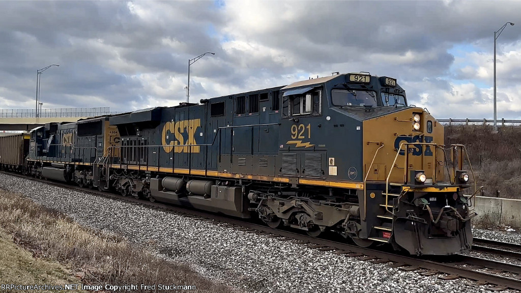 CSX 921